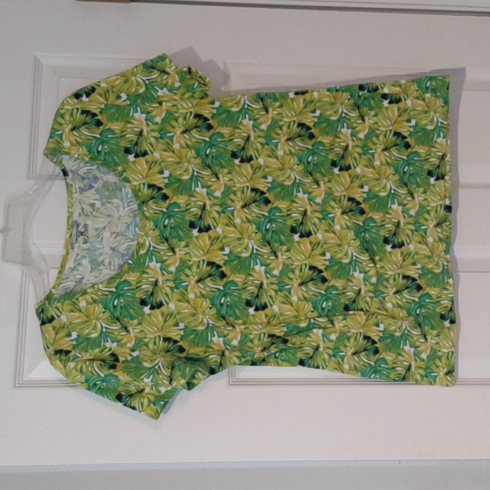 Jones New York blouse with green, Yellow and black size XL